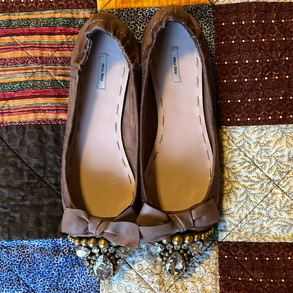 Miu Miu bejeweled ballet flats w bows  39 1/2